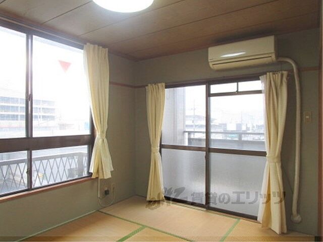 寝室