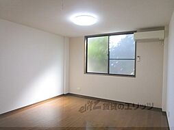 ヴィラマキノ 1階ワンルームのリビング/ダイニング