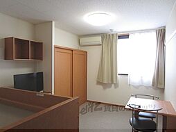 レオパレスブランアーブル 206 2階1Kのリビング/ダイニング