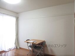 レオパレス佐和山 103 1階1Kのリビング/ダイニング