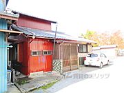 坂田駅より徒歩14分 築56年8ヶ月 2階建の賃貸物件