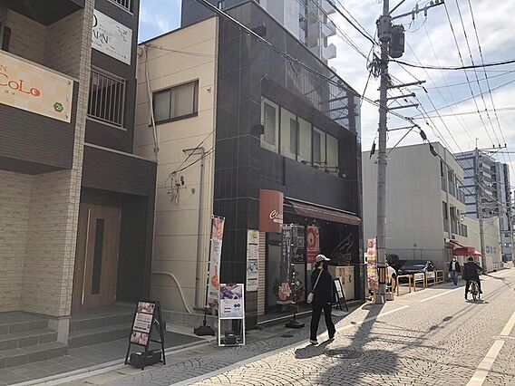 北側から見た外...