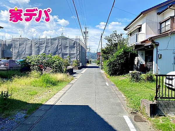 前面道路：西側約3.5ｍ幅