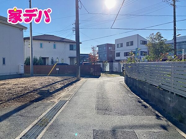 前面道路：北側
