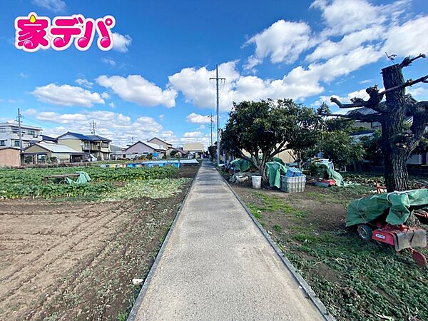 前面道路：南西側約1.8ｍ