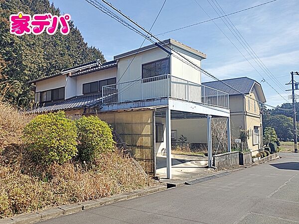 現地や周辺環境も一緒にご確認頂けます。現地ご案内致します。お気軽にお問合せ下さい。