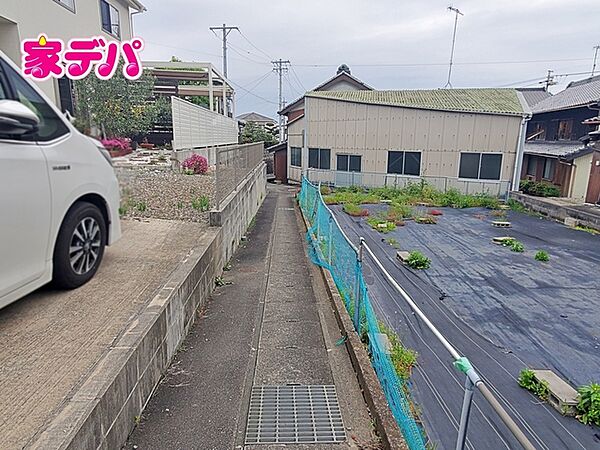 前面道路：北側幅員約1.3ｍ公道
