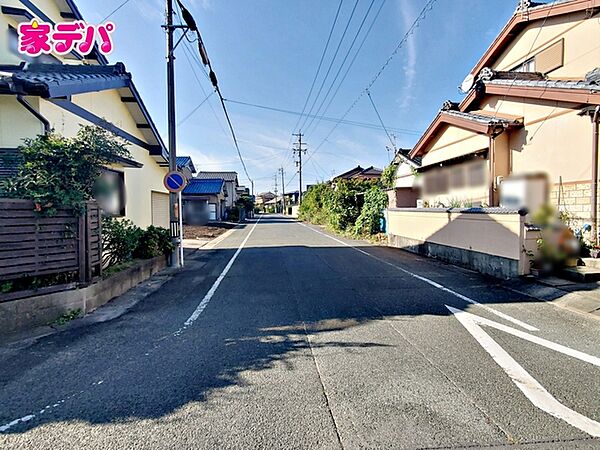 前面道路：南西幅員約8.0ｍ公道