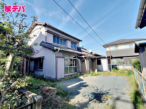 建築条件なし！更地引渡しです。小中学校や保育園が近く、子育て世代が暮らしやすい環境です。