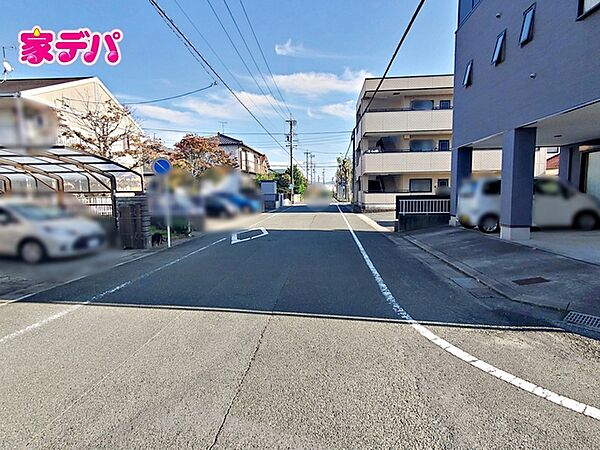 前面道路：南西幅員約8.0ｍ公道
