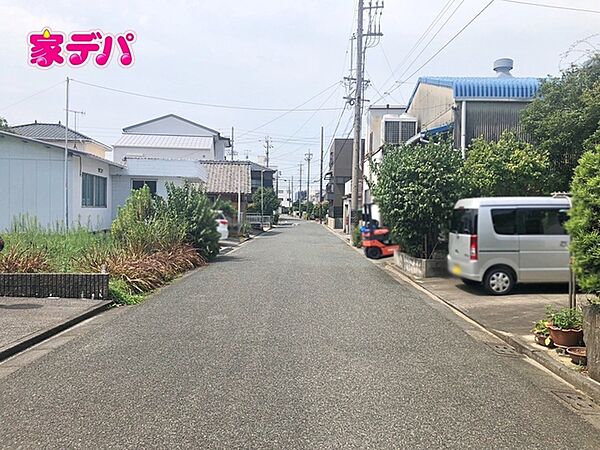前面道路：南側6ｍ幅
