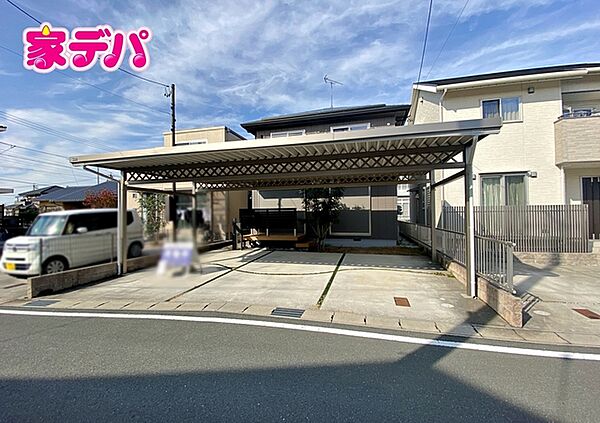 広々3台駐車可能物件！！お友達が遊びに来た時も安心