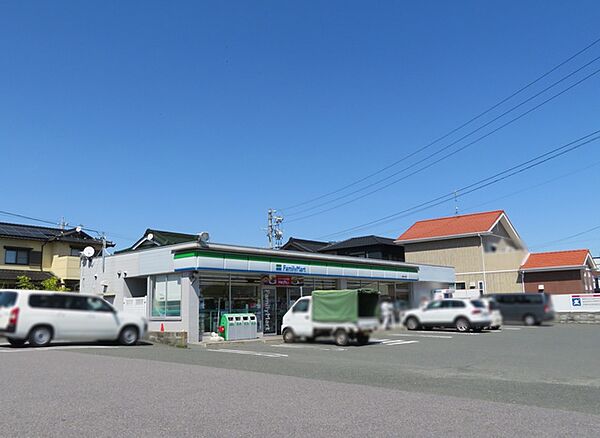 ファミリーマート蒲郡大塚店（170m）