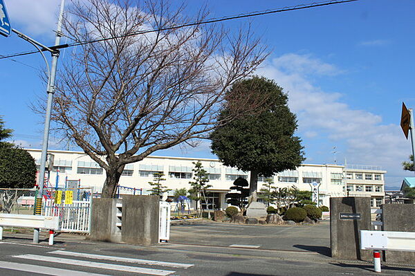 一宮西部小学校（350m）