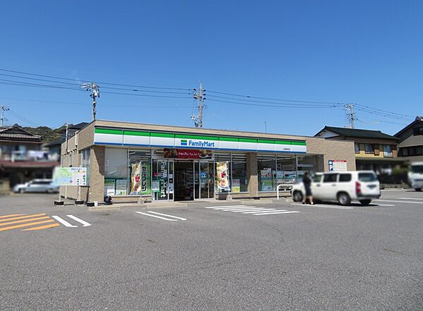 ファミリーマート大塚海岸店（980m）