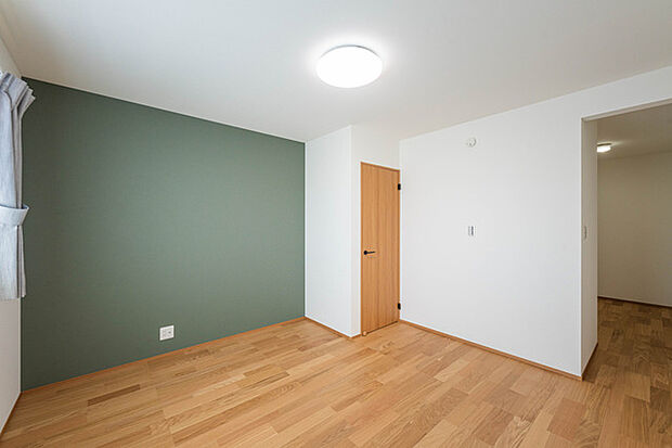 【洋室7.5帖】 3帖もあるWIC付でお部屋をスッキリお使いいただけます