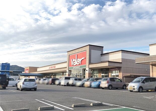 バロー蒲郡店（1430m）