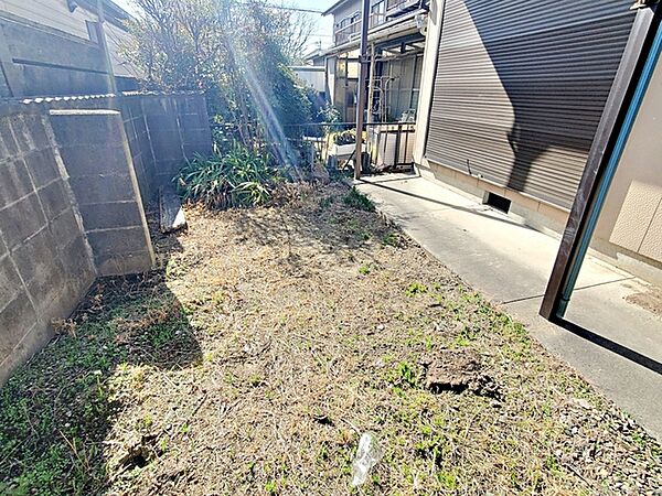 ハーブやお花を植えてガーデニングしたり、楽しみ方は自由自在！