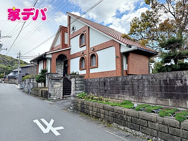 地域に密着した不動産販売でお客様のニーズに、経験豊富なスタッフが柔軟にご対応させて頂きます。