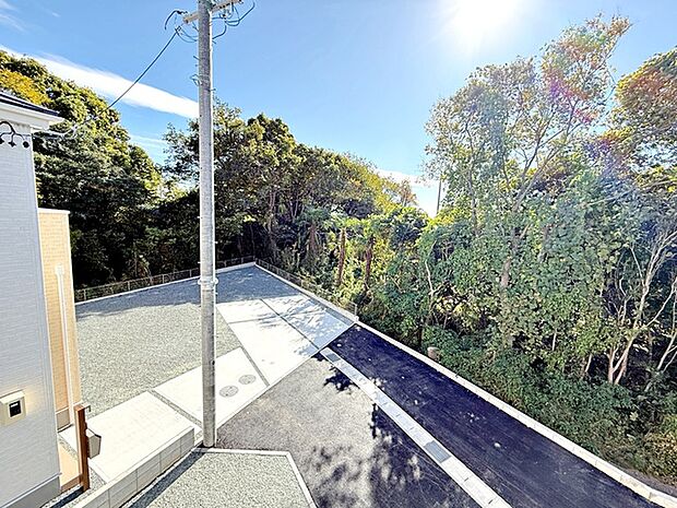 つい深呼吸をしたくなる気持ちの良い眺望はこのお部屋の自慢です！  