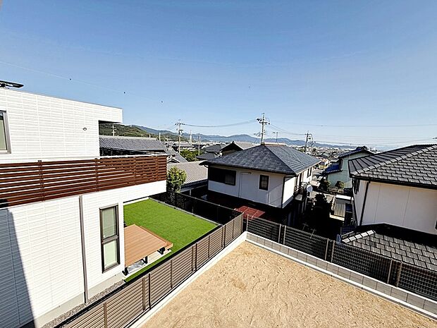 閑静な街並みの眺めは、心も体も落ち着きますね。  