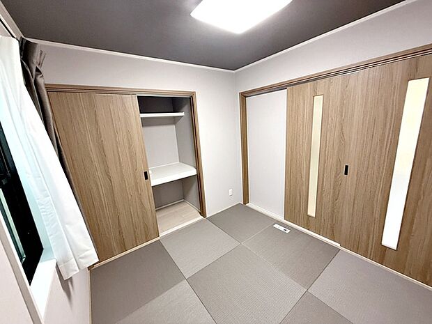 【和室4.5帖】 リビングと続き間の和室は落ち着きますね。ゆったりとした時間を過ごせます。