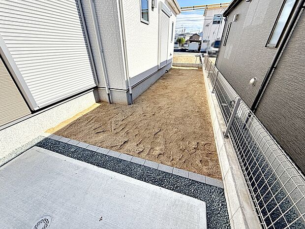 ハーブやお花を植えてガーデニングしたり、楽しみ方は自由自在！ 