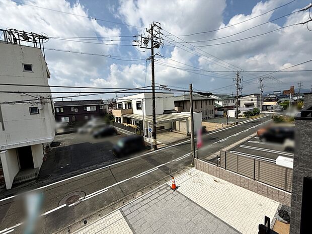 閑静な街並みの眺めは、心も体も落ち着きますね。  