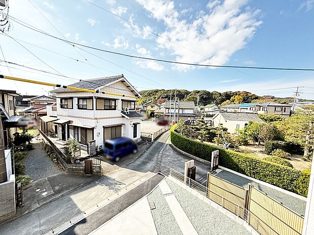 閑静な街並みの眺めは、心も体も落ち着きますね。  