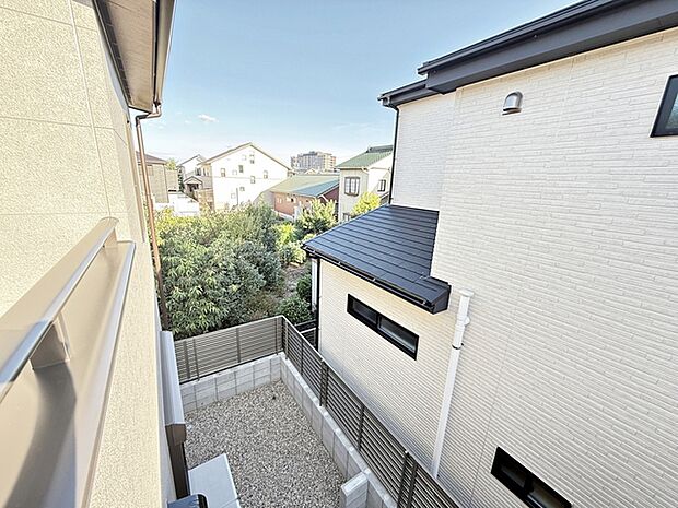 閑静な街並みの眺めは、心も体も落ち着きますね。  