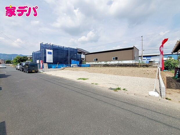 【新築分譲全2棟】ご成約キャンペーン実施中。詳細はスタッフまでお問合せ下さい。（左側）