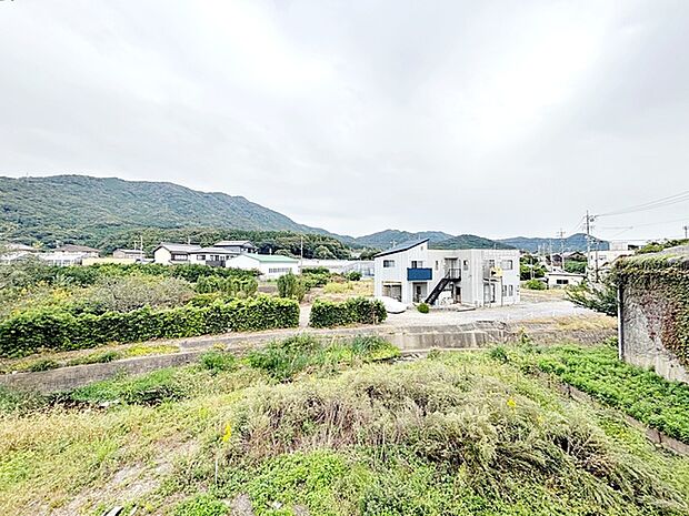 つい深呼吸をしたくなる気持ちの良い眺望はこのお部屋の自慢です！  