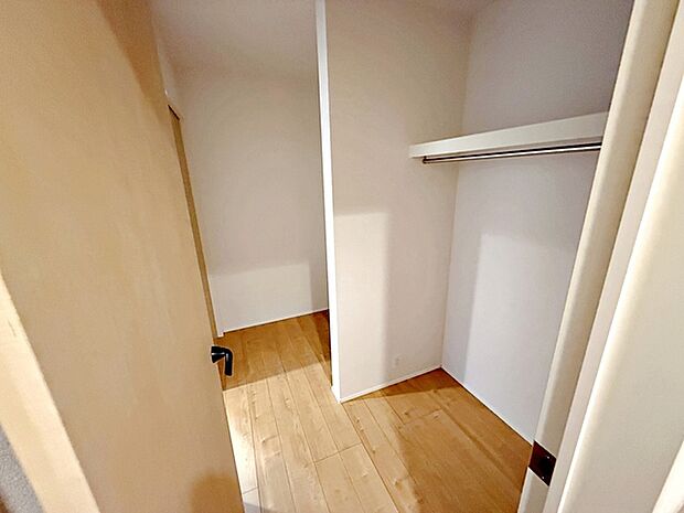 【ファミリークローク】 家事の負担が減るファミリークローク！1箇所にまとめて収納できるから部屋も散らかりにくい 