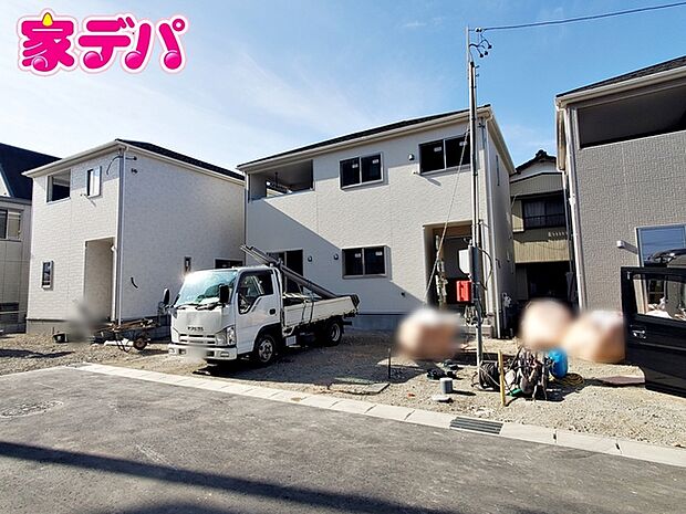 左側の建物になります。地域に密着した不動産販売でお客様のニーズに、経験豊富なスタッフが柔軟にご対応させて頂きます。