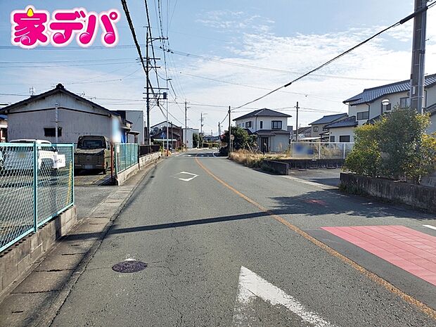 前面道路:北側公道約8.1m幅