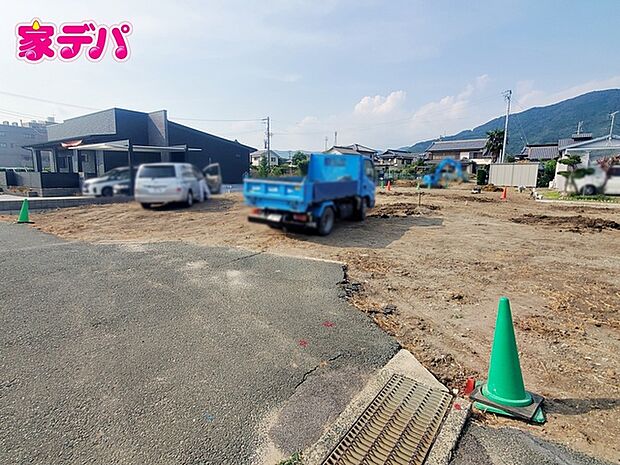 住宅ローンにご不安のあるお客様も、まずはお気軽にご相談下さい。お客様に最適な資金計画と金融機関をご案内いたします。