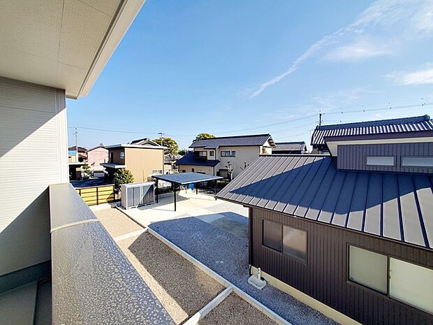 閑静な街並みの眺めは、心も体も落ち着きますね。  