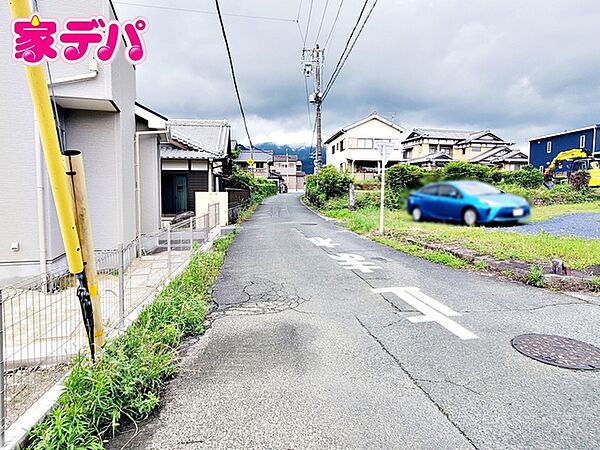 前面道路：東側約4.1ｍ幅