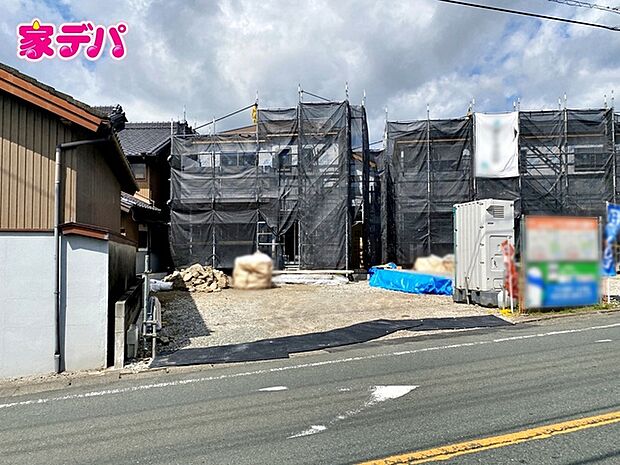 上棟しました。ご見学希望のお客様につきましては同型同仕様の物件にご案内いたします