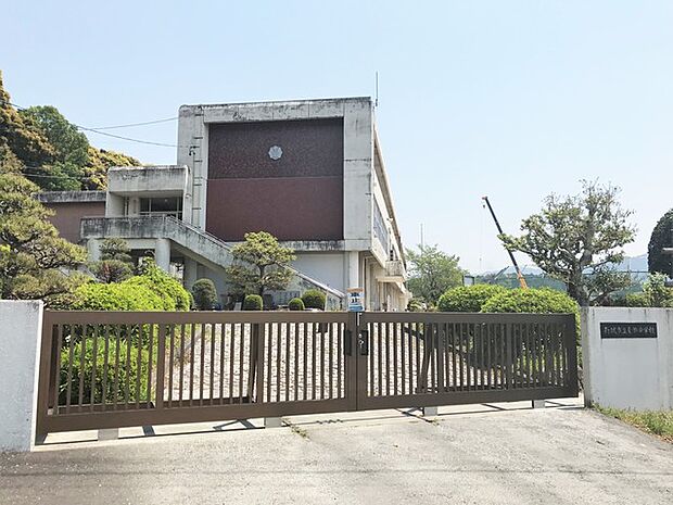 東郷中学校(1470m)