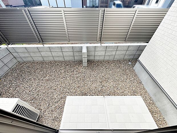 ハーブやお花を植えてガーデニングしたり、楽しみ方は自由自在！ 