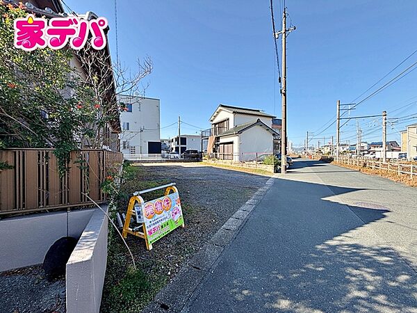 敷地は約55坪とゆとりがあり、ご希望のハウスメーカーで理想の住まいが叶います