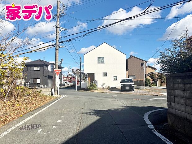 前面道路：南側約6ｍ幅