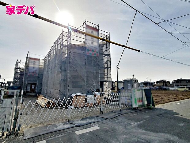 上棟しました。ご見学希望のお客様につきましては同型同仕様の物件にご案内いたします