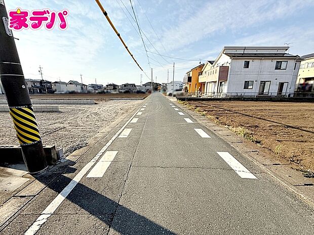 前面道路：北側約5.2ｍ幅