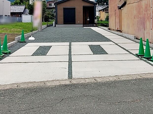 広々3台駐車可能物件!!お友達が遊びに来た時も安心!