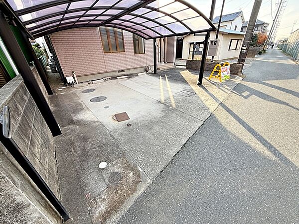 広々3台駐車可能物件！お友達が遊びに来た時も安心！