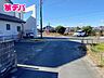 外観：静かな住宅街で、車の出入りもスムーズです。 