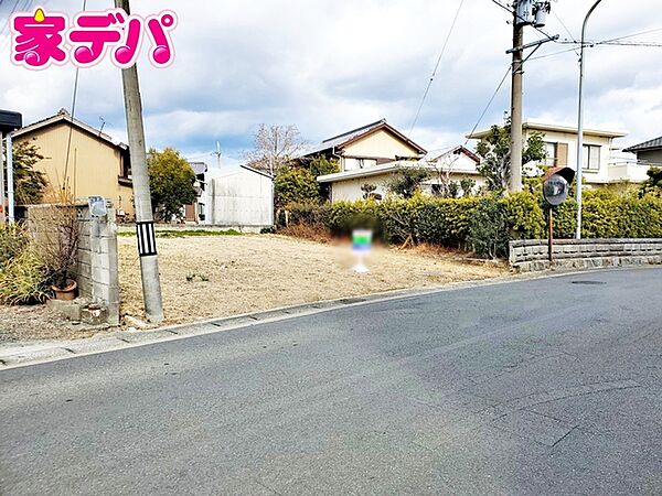 子育て世帯にも優しい落ち着いた住環境。家デパでもお客様のご希望に合わせた建築プランのご提案が可能です。住宅ローンのご相談もお気軽にお問い合わせください。