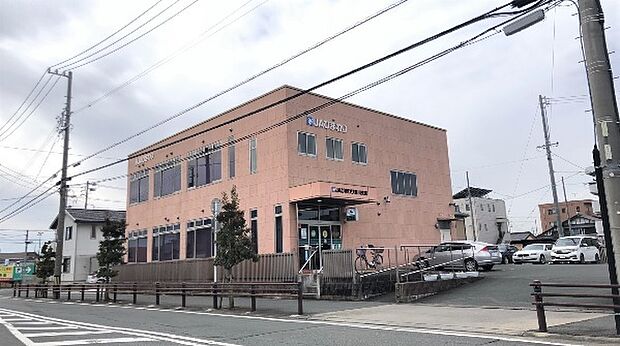 JAひまわり豊川支店(690m)